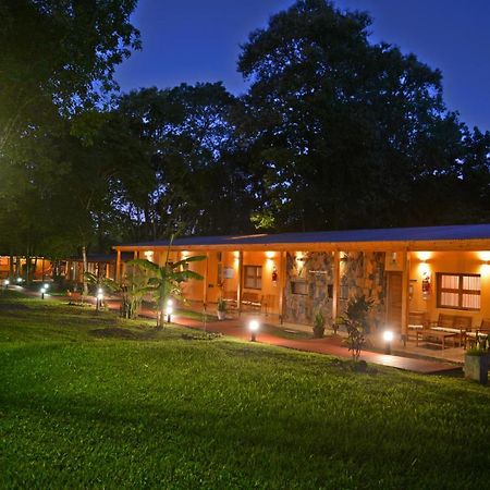 Posada Del Chaman Iguazu بويرتو إجوازو المظهر الخارجي الصورة