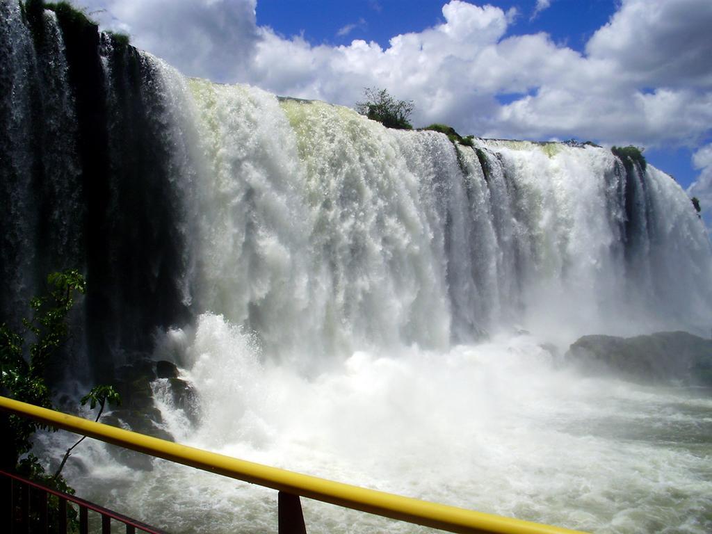 Posada Del Chaman Iguazu بويرتو إجوازو المظهر الخارجي الصورة