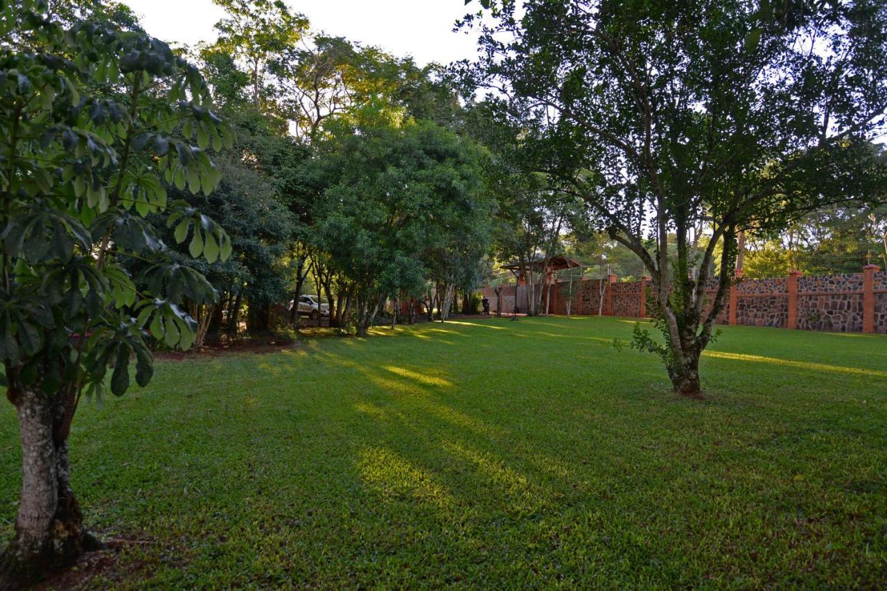 Posada Del Chaman Iguazu بويرتو إجوازو المظهر الخارجي الصورة